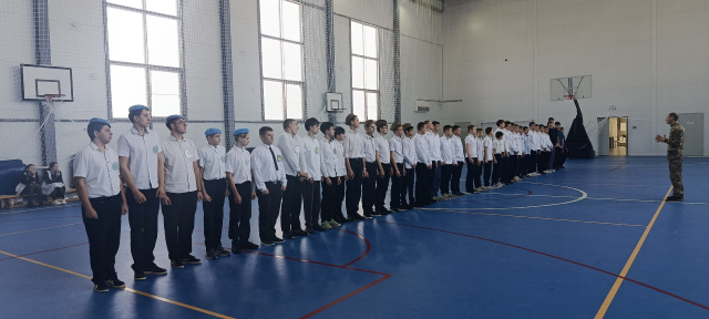 А ну-ка, парни